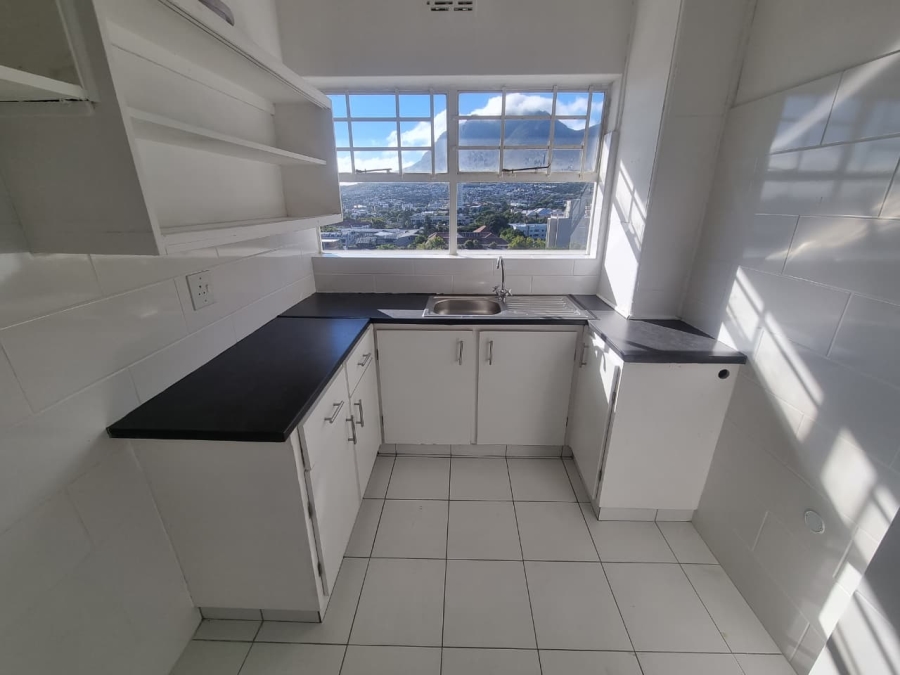 To Let 1 Bedroom Property for Rent in Tamboerskloof Western Cape